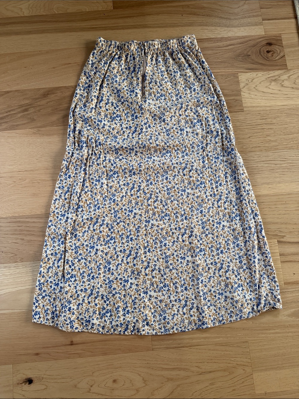 Blue & Cream Floral Maxi Skirt - Picture 4 of 6